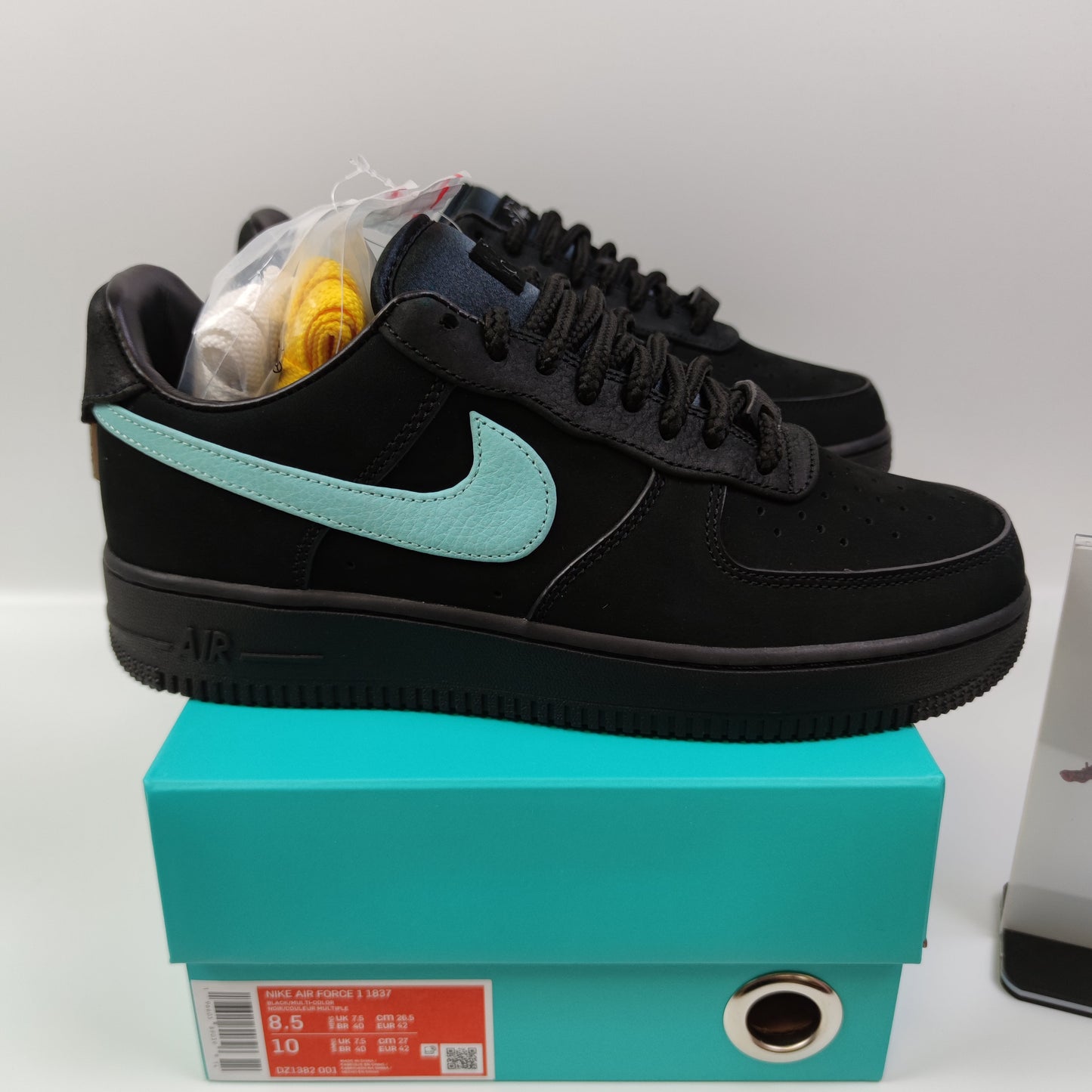 Nike Air Force 1 Low x TIFFANY & CO. 1837 DZ1382-001 - Nike x Jordan