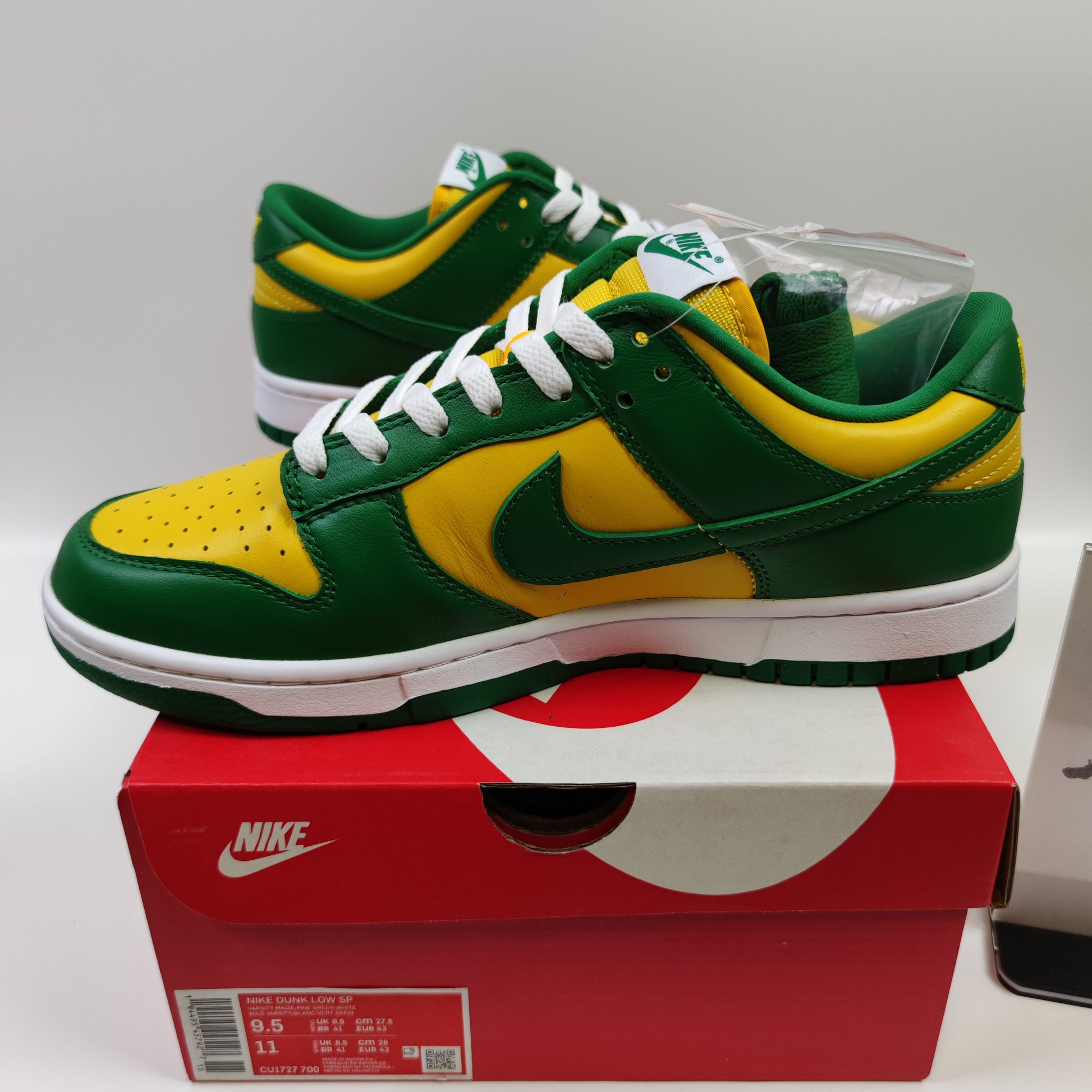 Nike Dunk Low Brazil CU1727-700 - Nike x Jordan