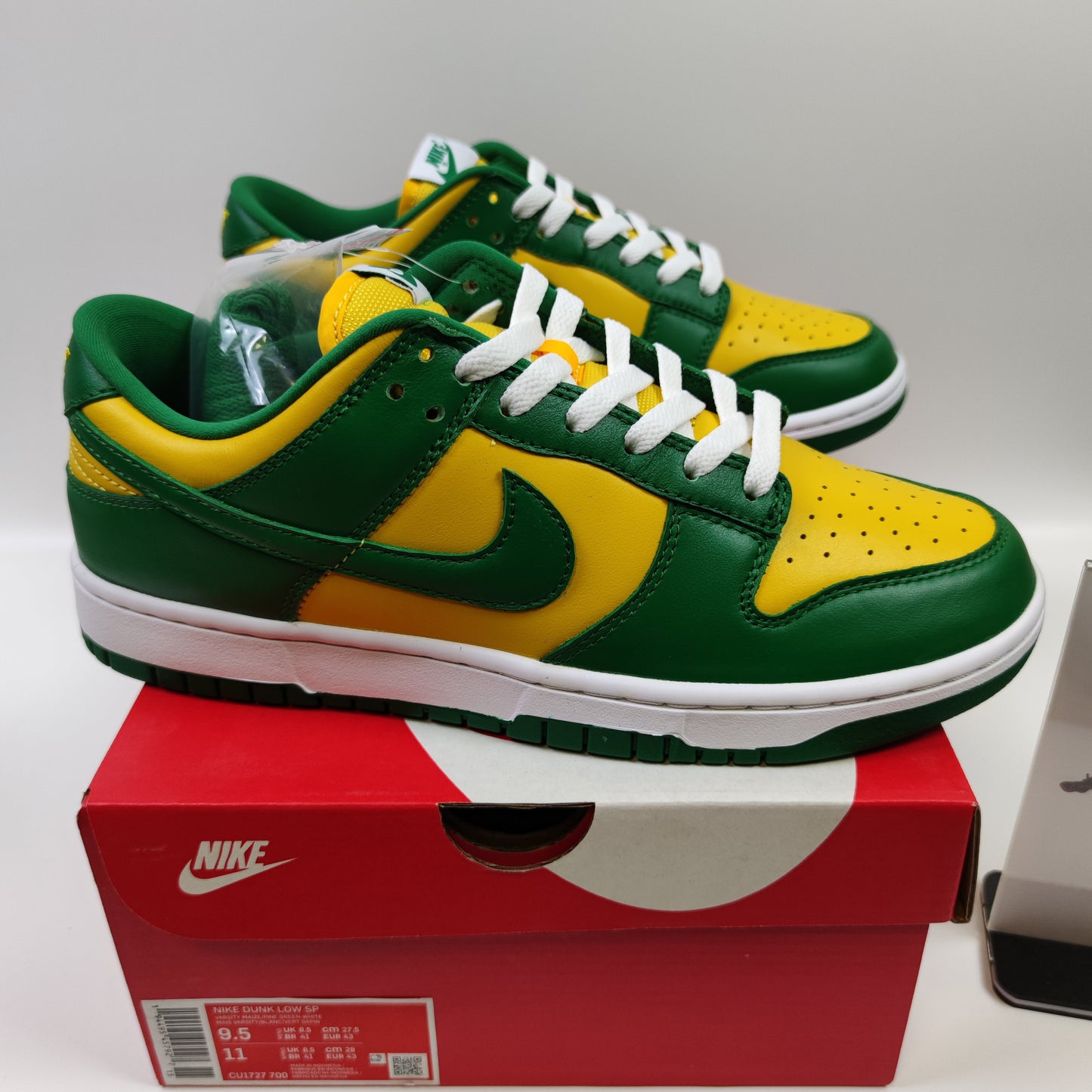 Nike Dunk Low Brazil CU1727-700 - Nike x Jordan