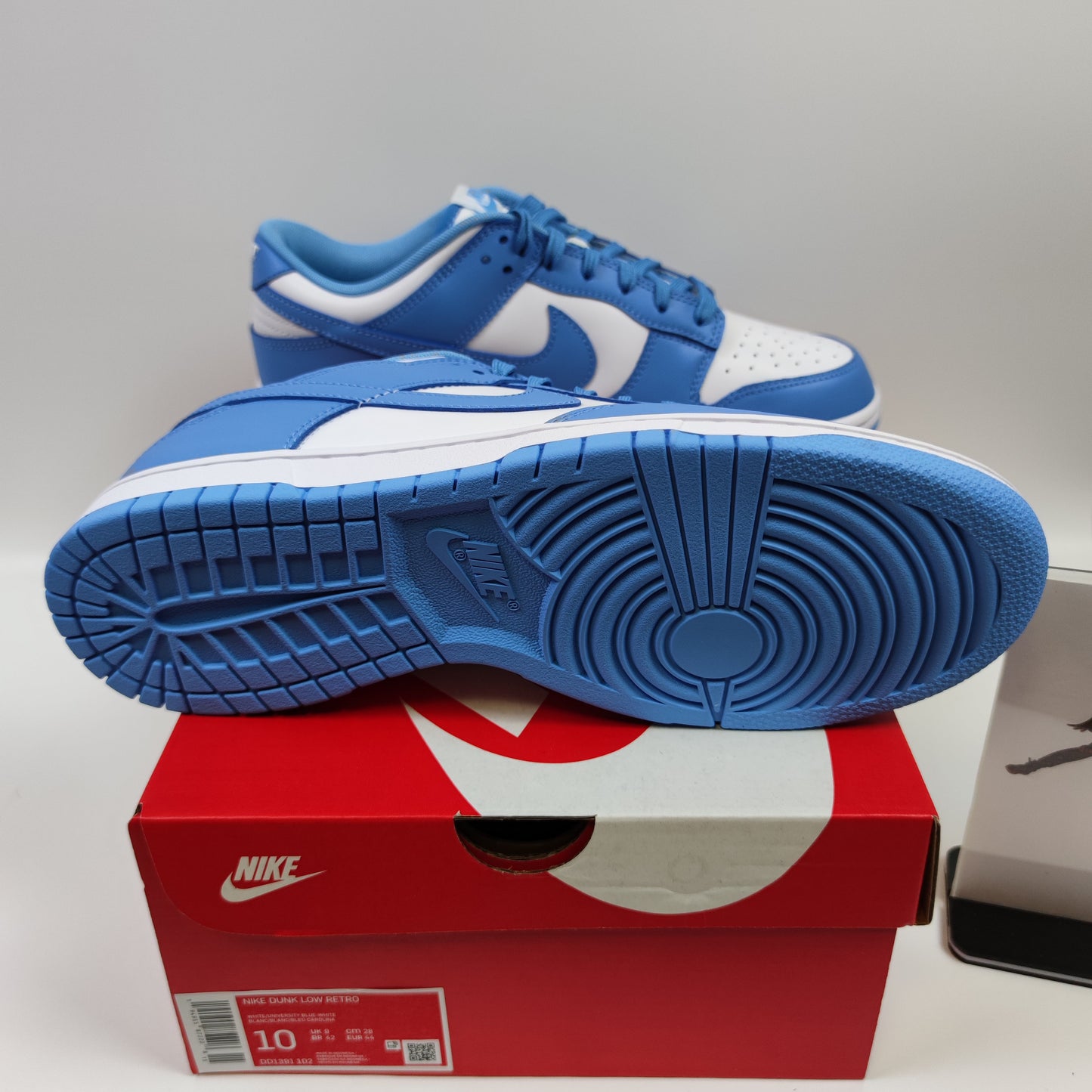 Nike Dunk Low Retro "University Blue" DD1391-102 - Nike x Jordan