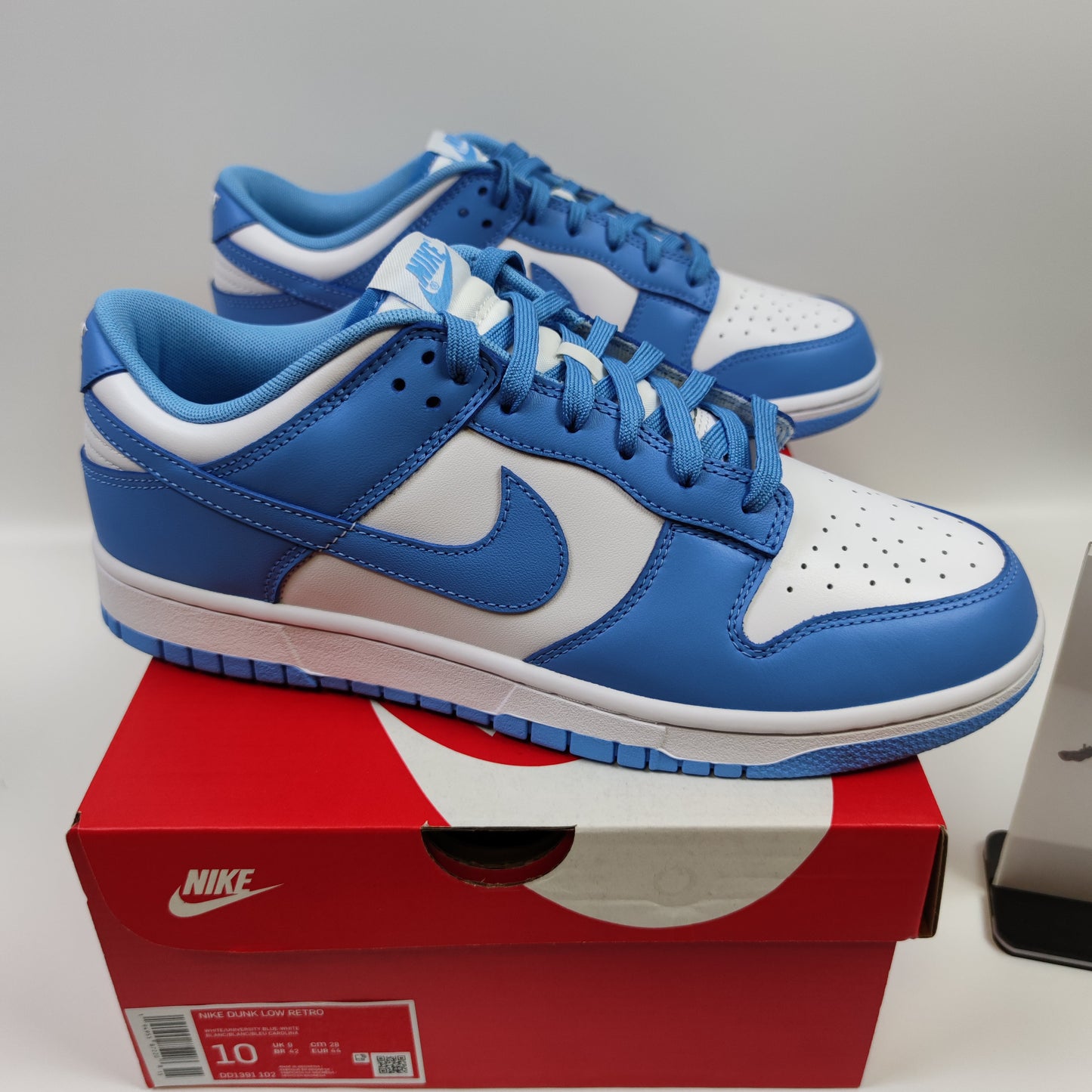 Nike Dunk Low Retro "University Blue" DD1391-102 - Nike x Jordan