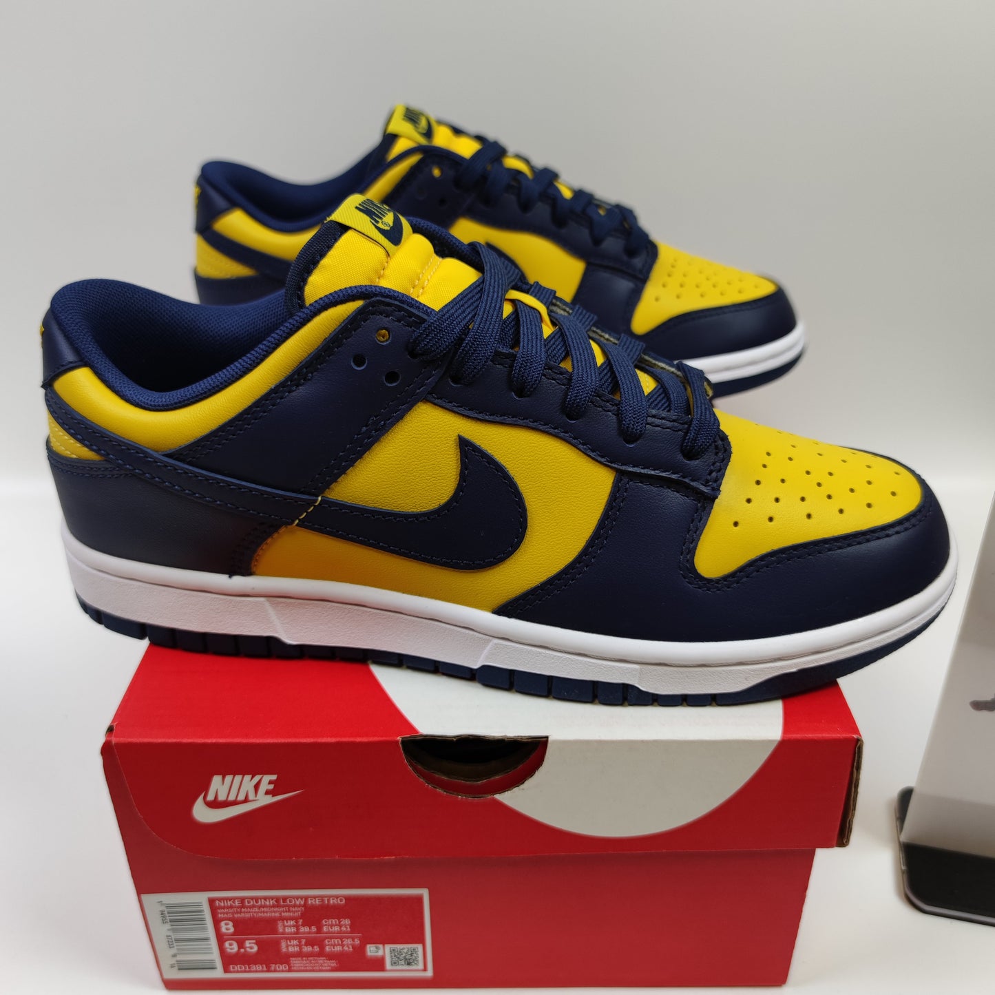 Nike Dunk Low Retro "Varsity Maize" DD1391-700 - Nike x Jordan