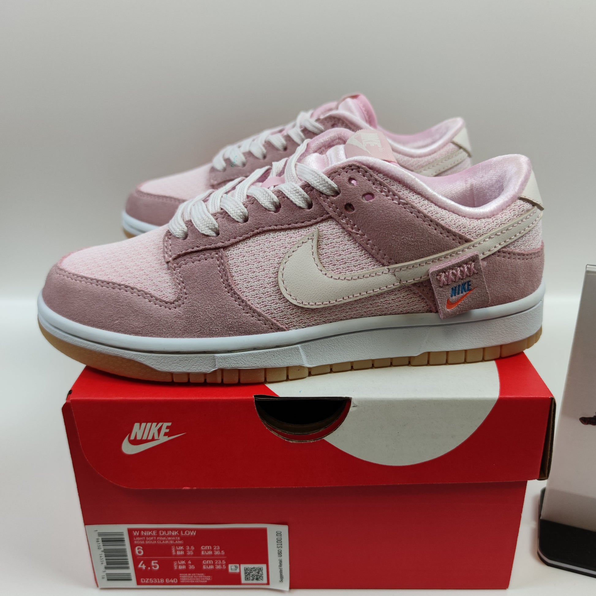 Nike Dunk Low "Teddy Bear" DZ5318-640 - Nike x Jordan