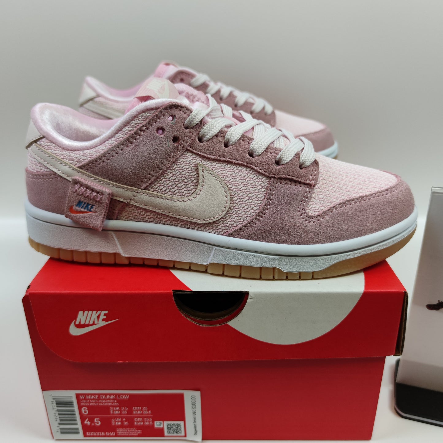 Nike Dunk Low "Teddy Bear" DZ5318-640 - Nike x Jordan