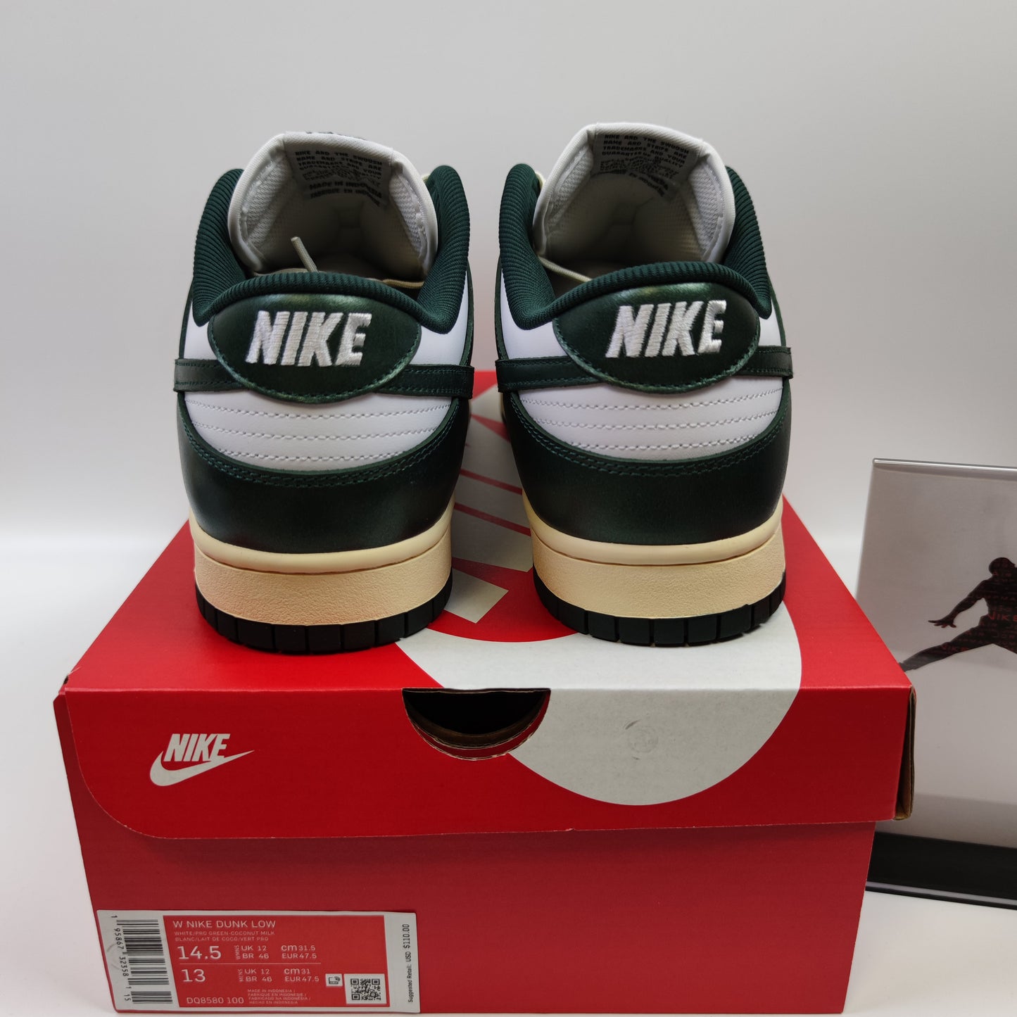 Nike Dunk Low "Vintage Green" (W) DQ8580-100 - Nike x Jordan