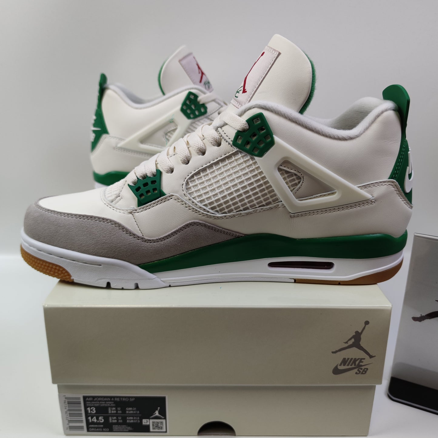 Nike SB x Air Jordan 4 "Pine Green" DR5415-103 - Nike x Jordan