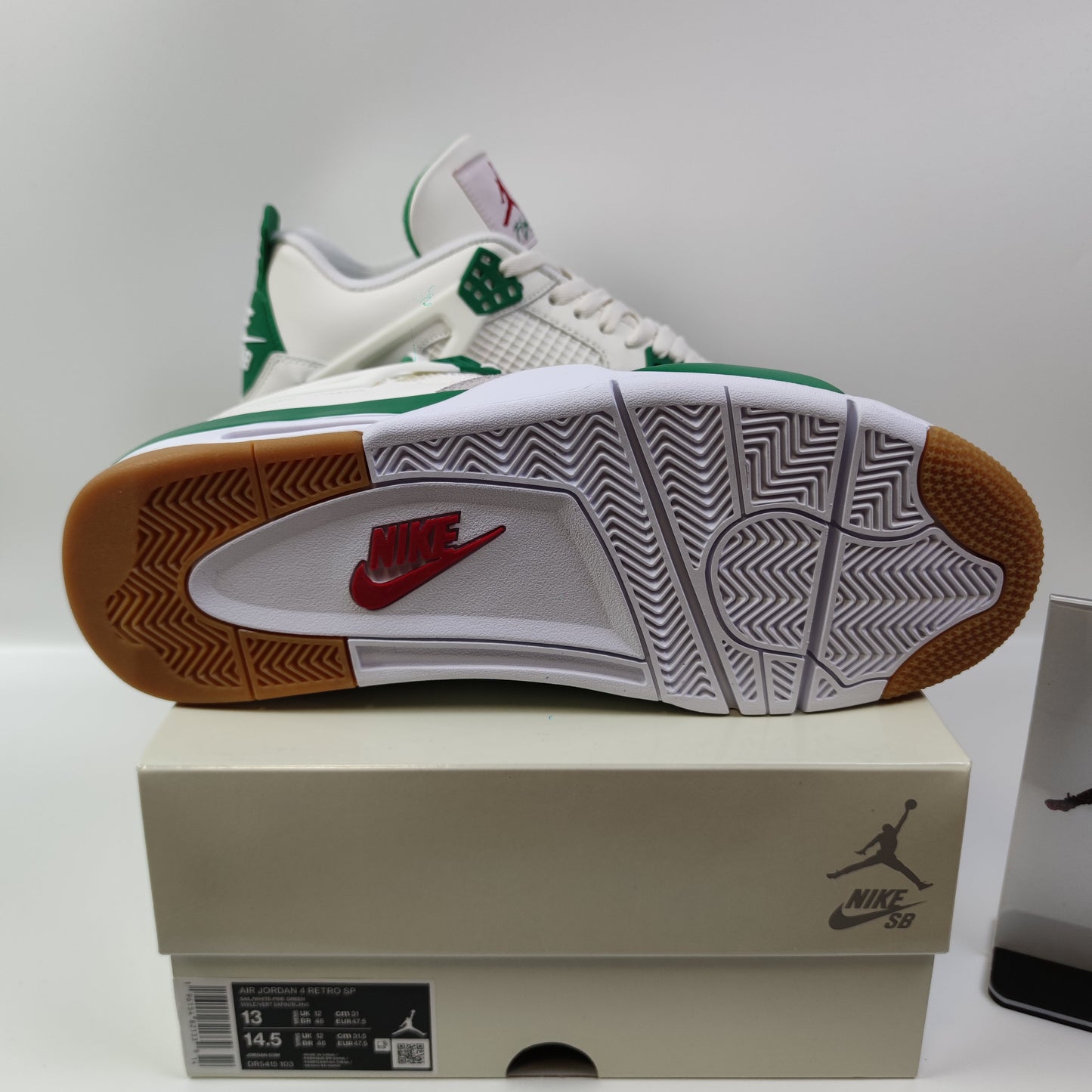 Nike SB x Air Jordan 4 "Pine Green" DR5415-103 - Nike x Jordan