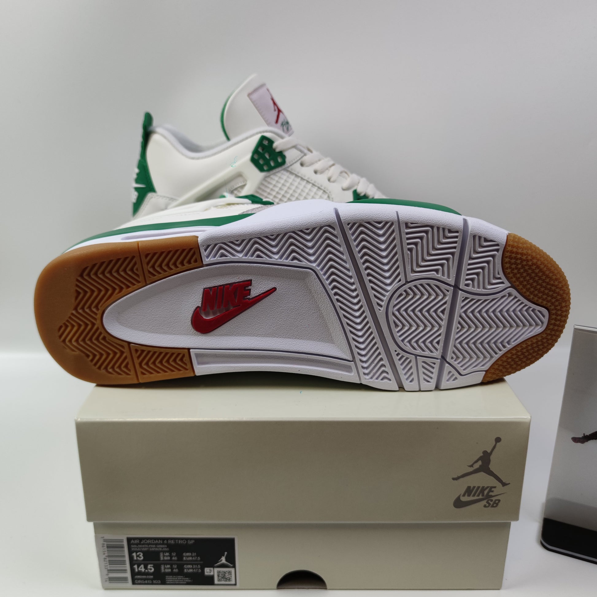 Nike SB x Air Jordan 4 "Pine Green" DR5415-103 - Nike x Jordan