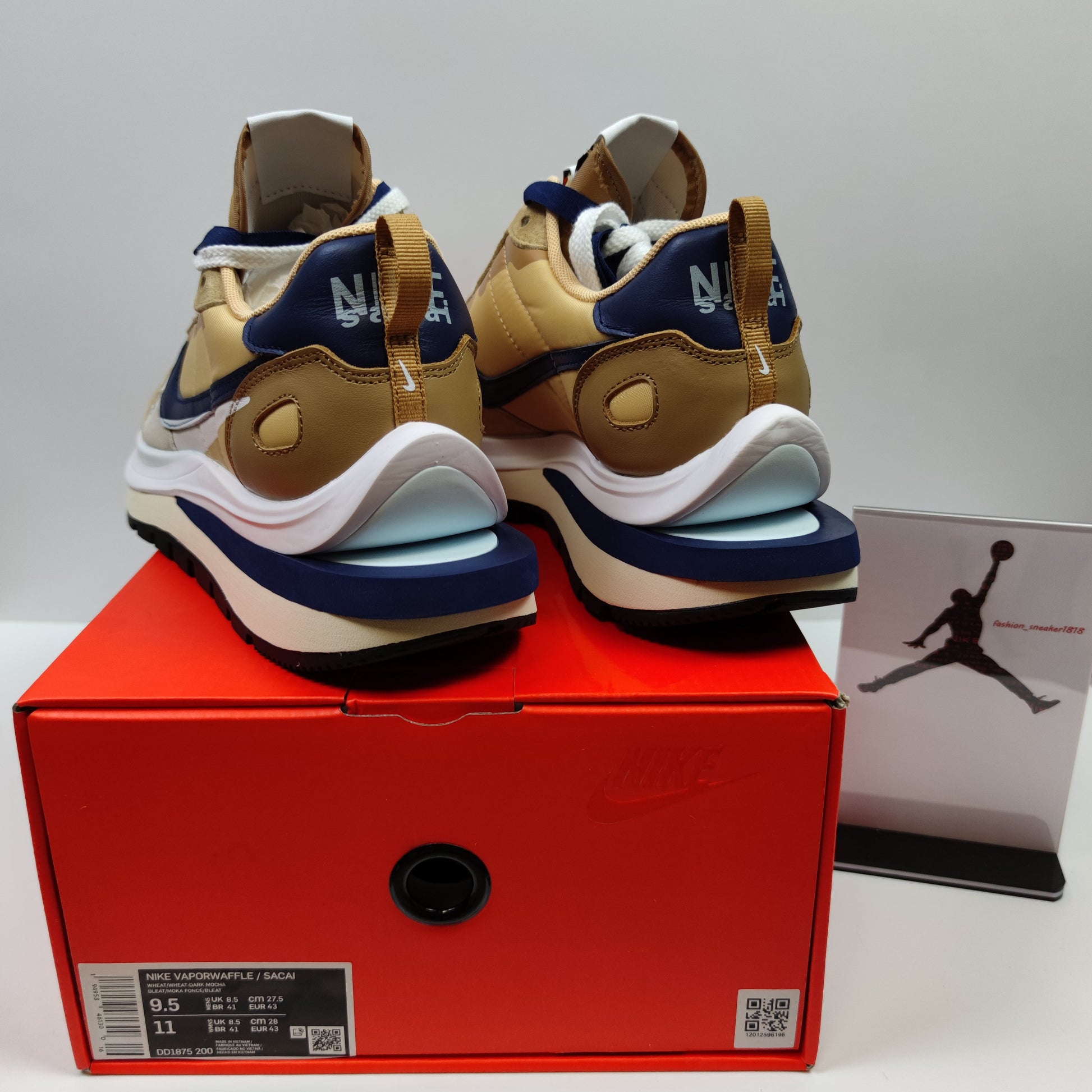 Sacai x Nike VaporWaffle "Sesame and Blue Void" DD1875-200 - Nike x Jordan