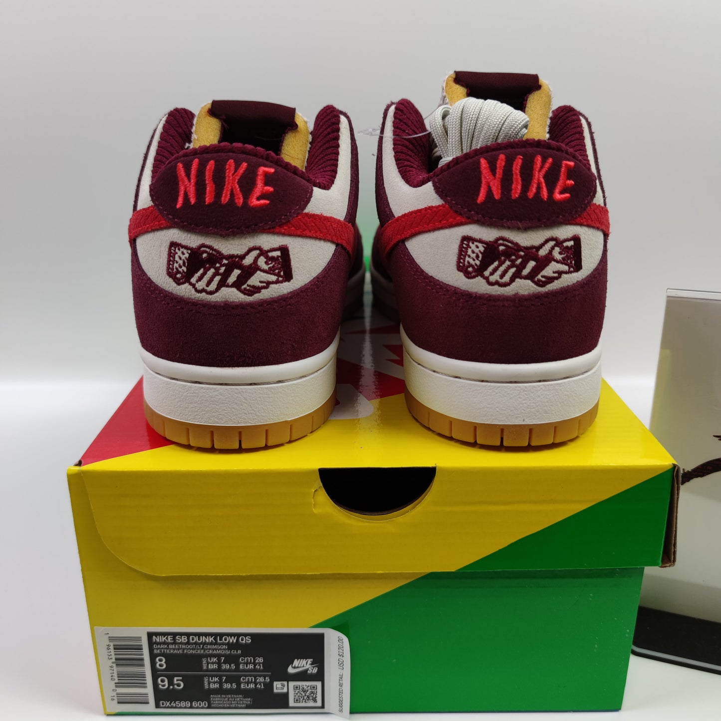 Skate Like a Girl x Nike SB Dunk Low QS DX4589-600 - Nike x Jordan