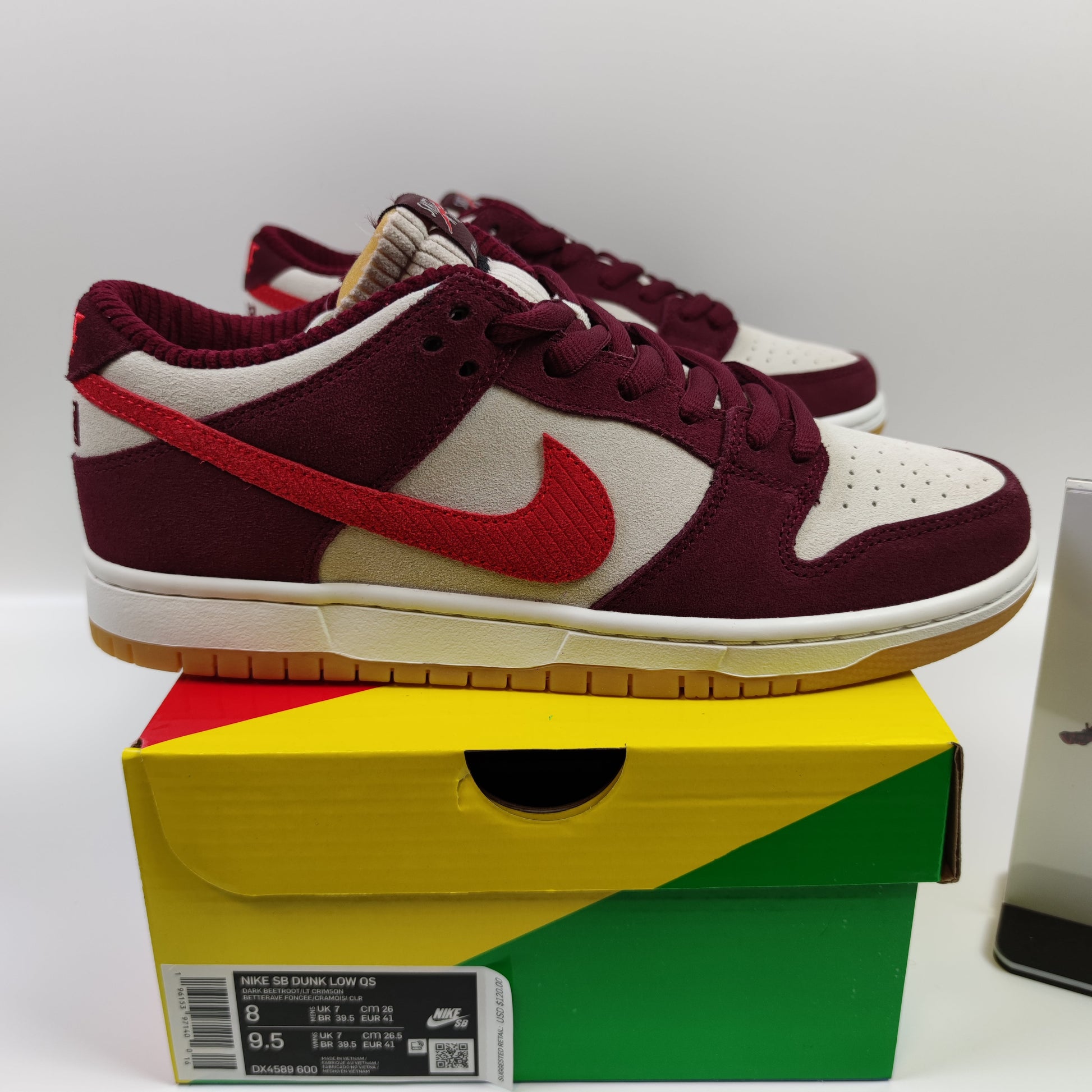 Skate Like a Girl x Nike SB Dunk Low QS DX4589-600 - Nike x Jordan