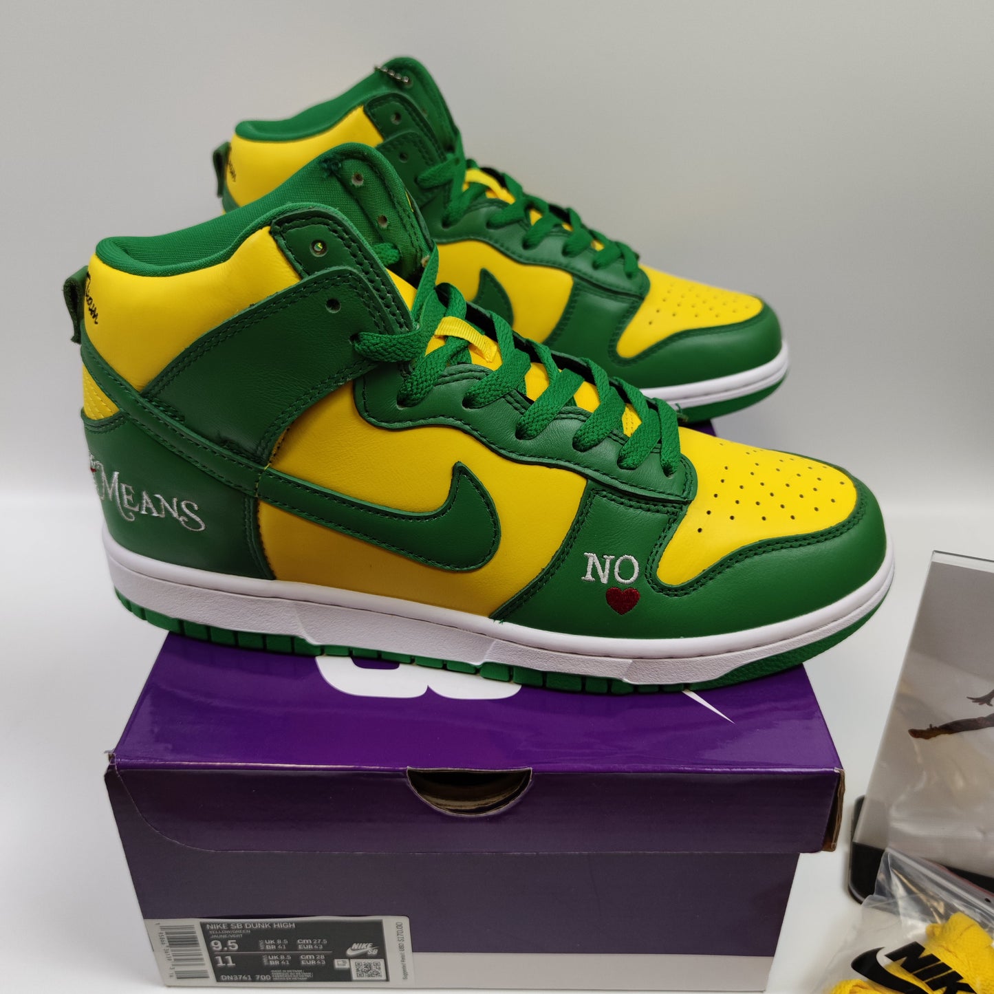 Supreme x Nike SB Dunk High "Brazil" DN3741-700 - Nike x Jordan