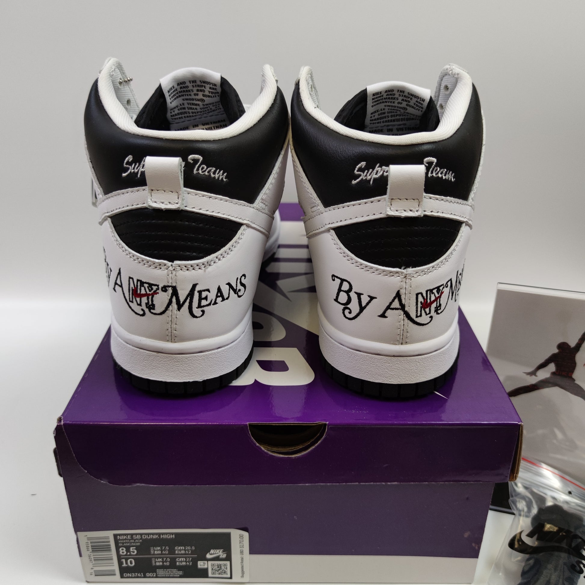 Supreme x Nike SB Dunk High "By Any Means" DN3741-002 - Nike x Jordan