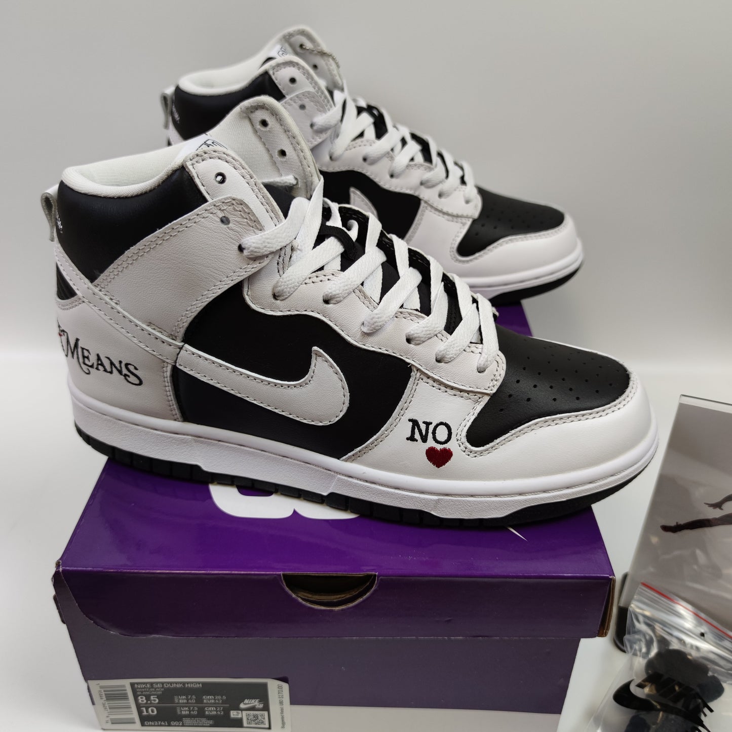 Supreme x Nike SB Dunk High "By Any Means" DN3741-002 - Nike x Jordan