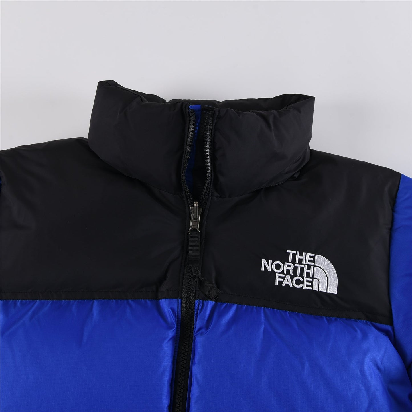 The North Face 1996 Retro Nuptse 700 Fill Packable Jacket "Blue" NF0A3C8D-CZ6 - Nike x Jordan