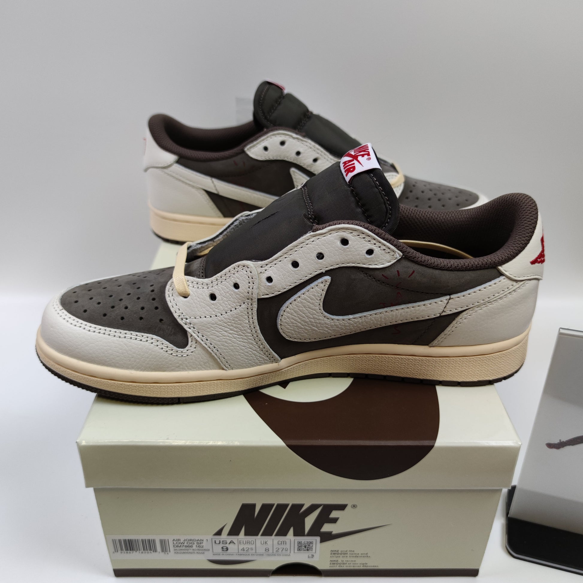Travis Scott x Air Jordan 1 Low OG "Reverse Mocha" DM7866-162 - Nike x Jordan