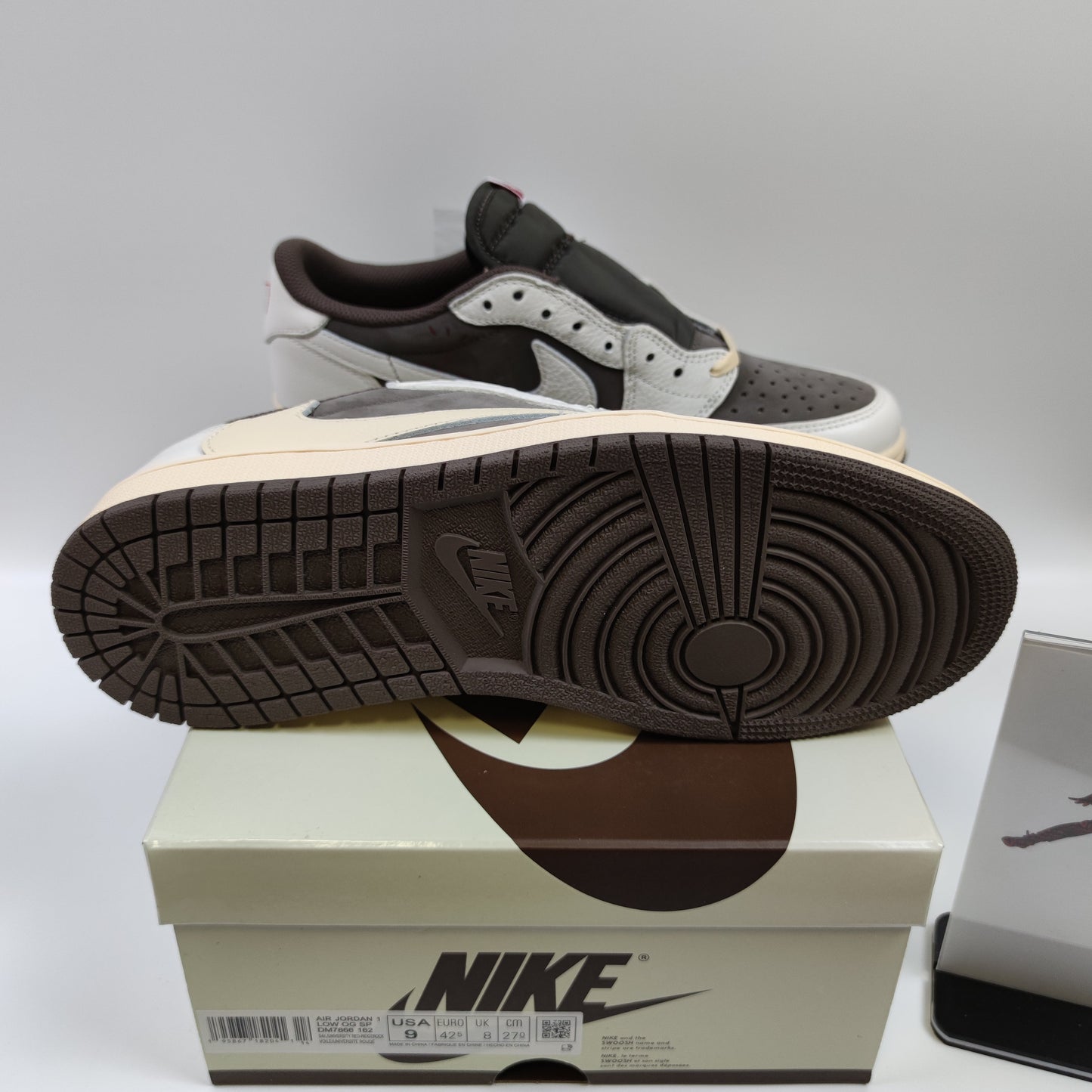 Travis Scott x Air Jordan 1 Low OG "Reverse Mocha" DM7866-162 - Nike x Jordan
