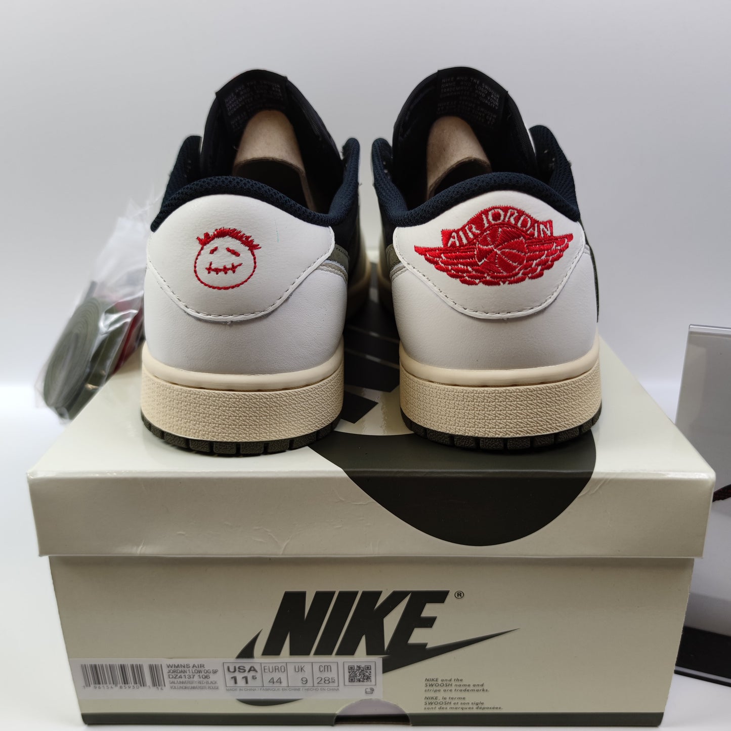Travis Scott x Air Jordan 1 Low "Olive" DZ4137-106 - Nike x Jordan