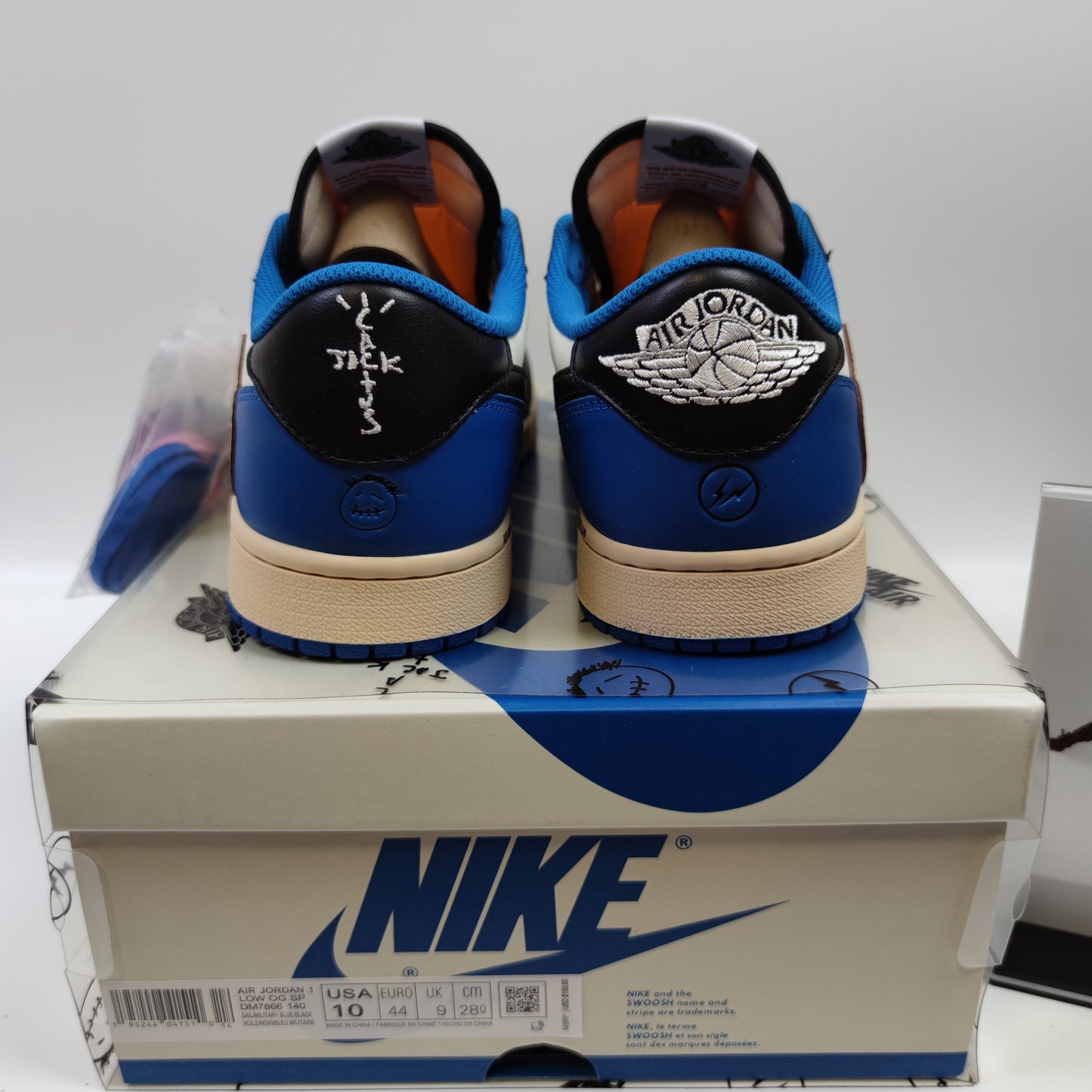 Travis Scott x Fragment Design x Air Jordan 1 Low OG SP DM7866-140 - Nike x Jordan