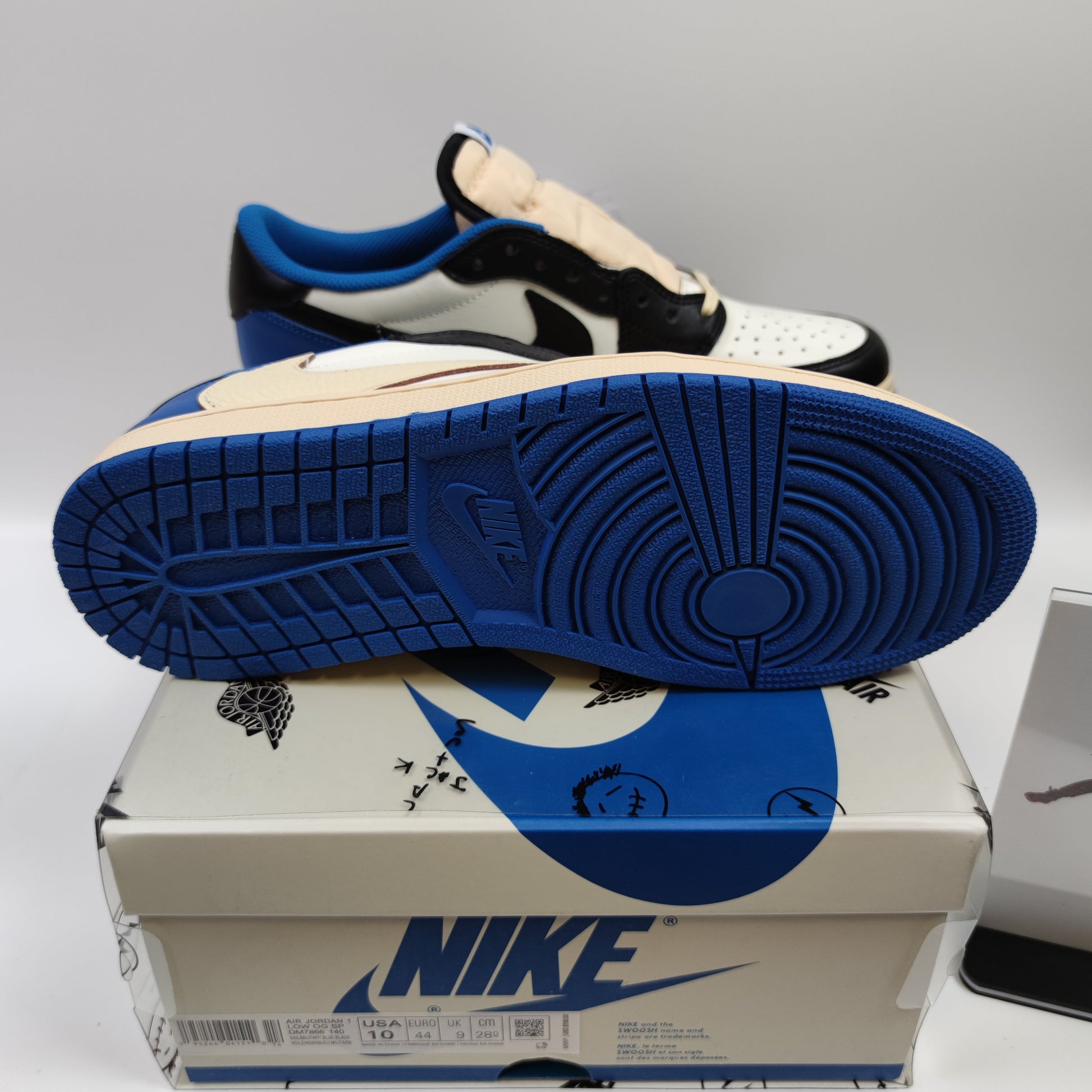 Travis Scott x Fragment Design x Air Jordan 1 Low OG SP DM7866-140 - Nike x Jordan