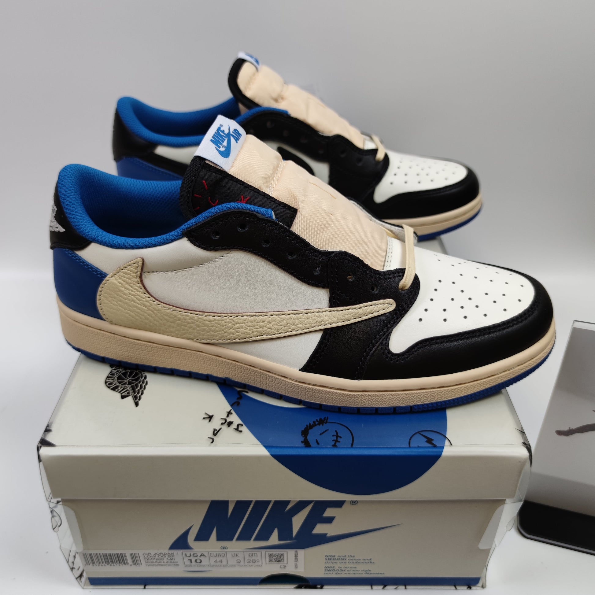 Travis Scott x Fragment Design x Air Jordan 1 Low OG SP DM7866-140 - Nike x Jordan
